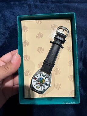 Vintage Warner brothers looney toons watch